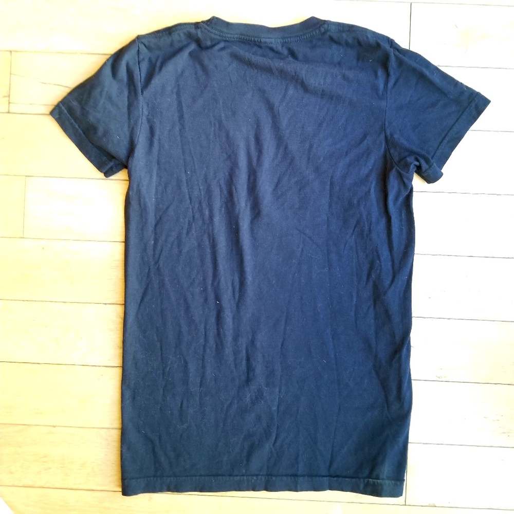 Threadless "Lights Out" T-Shirt - Picture 2 of 3